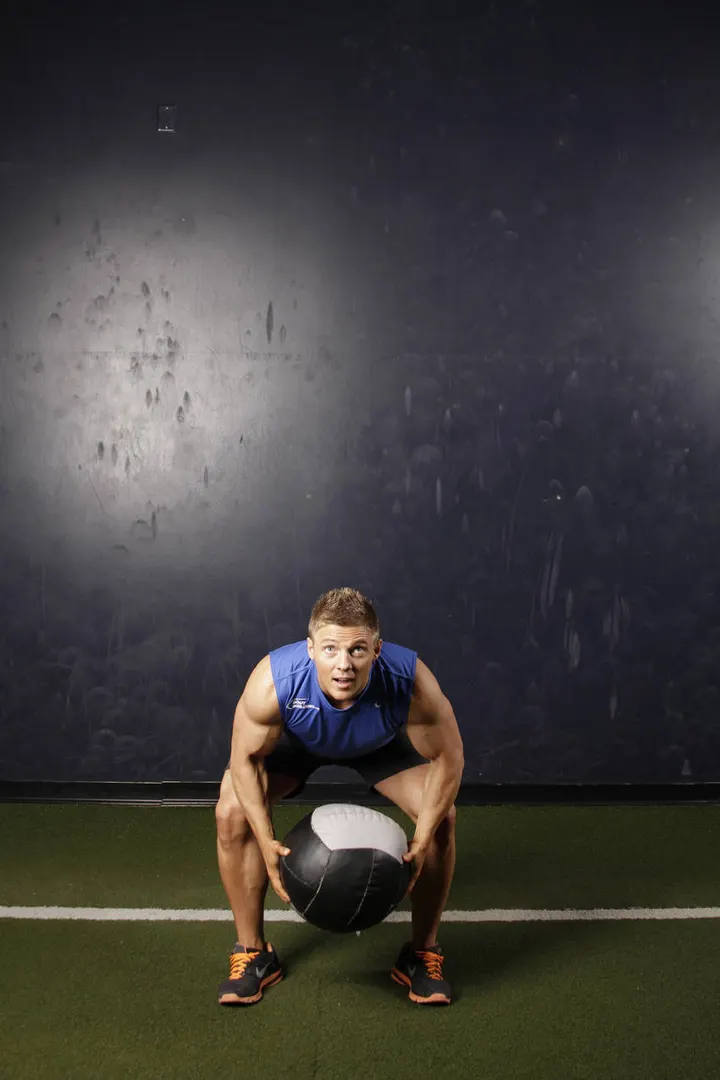 Backward Medicine Ball Throw — Start position