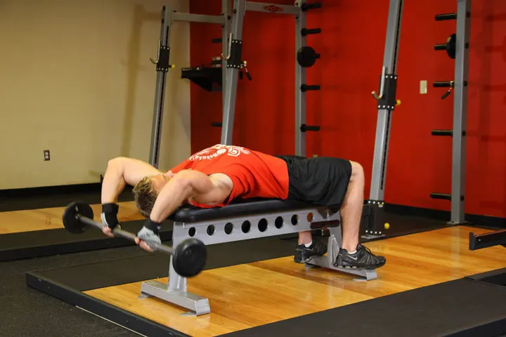 Bent-Arm Barbell Pullover — Start position