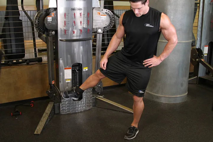Cable Hip Adduction — Start position