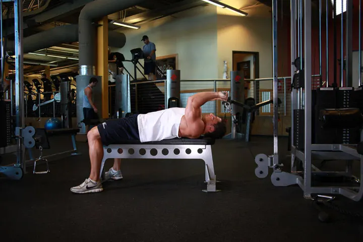 Cable Lying Triceps Extension — Start position