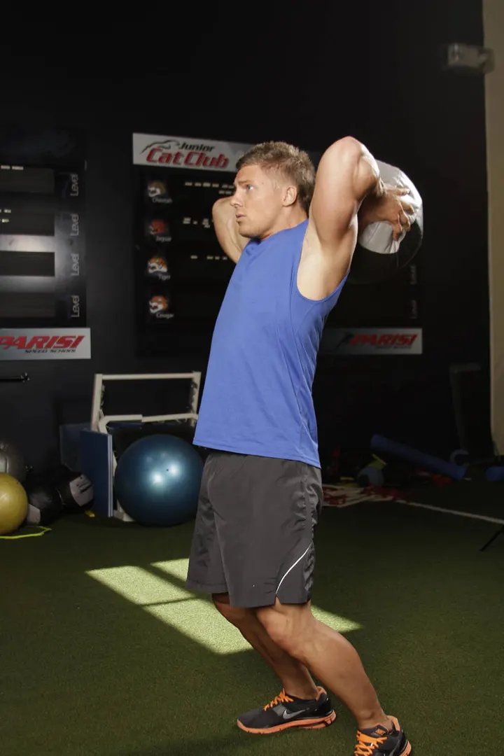 Catch and Overhead Throw — End position