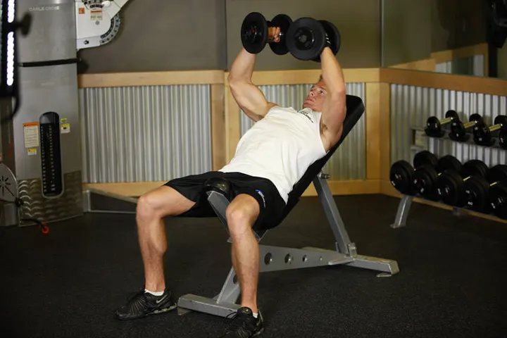 Incline Dumbbell Flyes — Start position