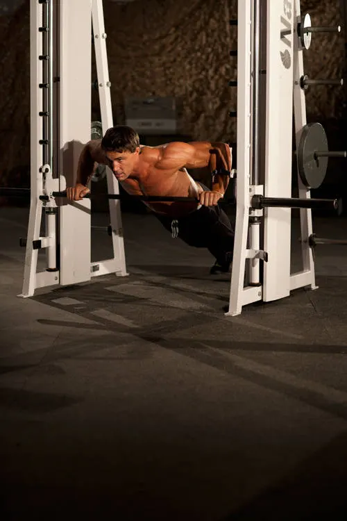 Incline Push-Up Wide — Start position