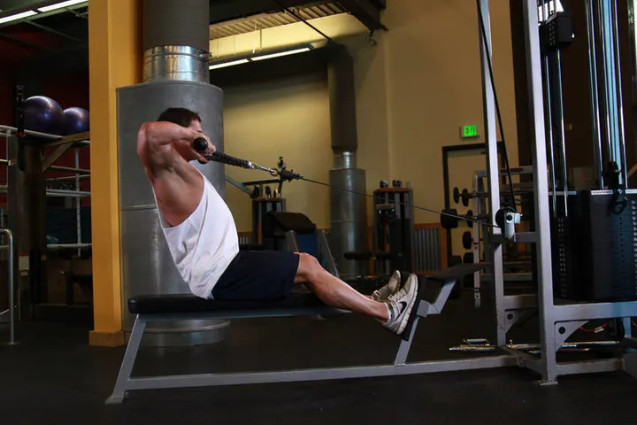 Low Pulley Row To Neck — End position