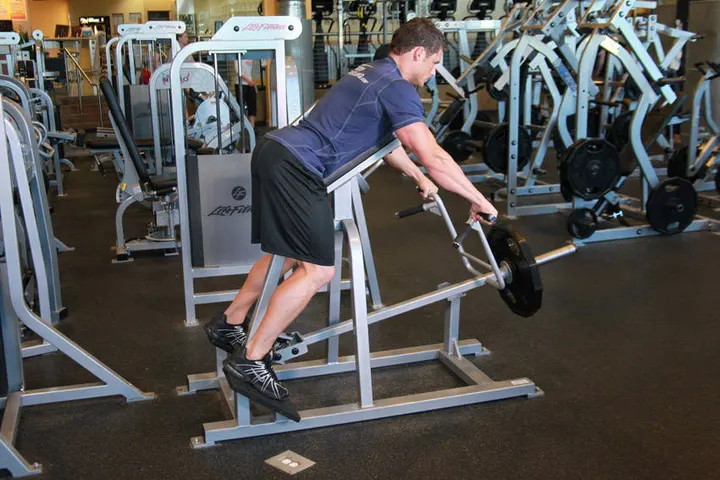 Lying T-Bar Row — Start position
