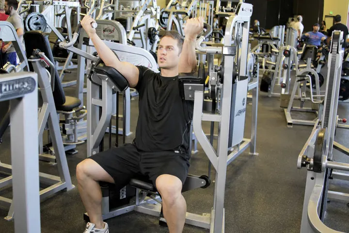 Machine Bicep Curl — Start position