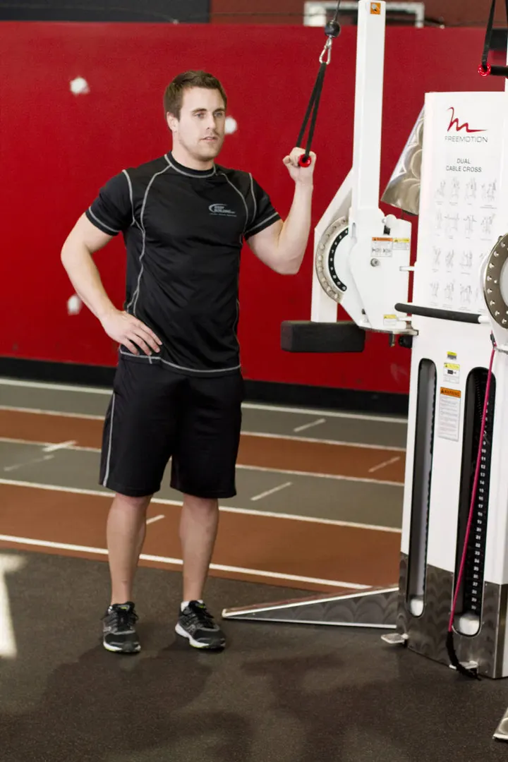 One-Arm High-Pulley Cable Side Bends — Start position