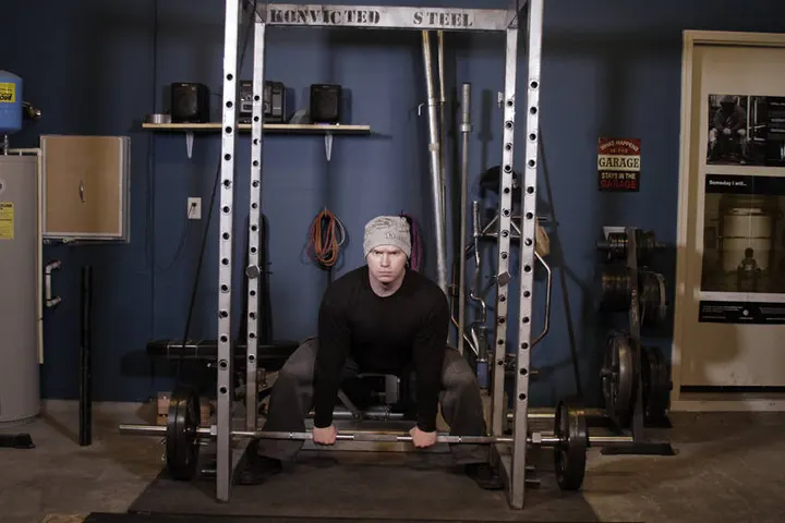 Reverse Band Sumo Deadlift — Start position