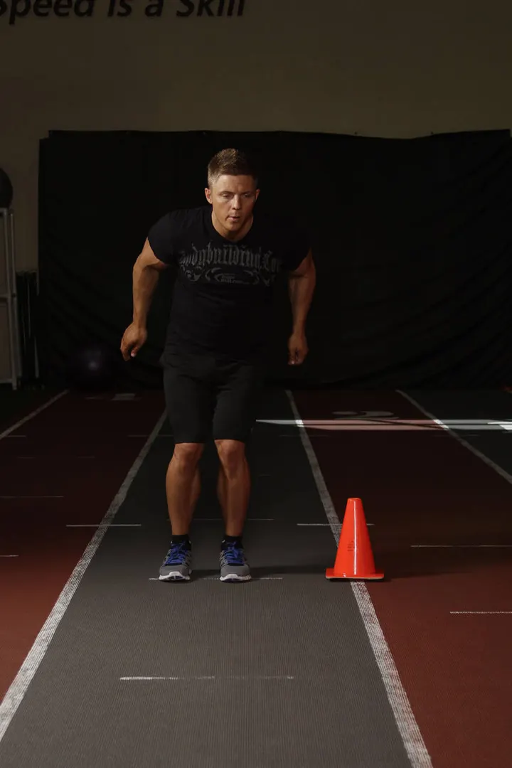 Side Hop-Sprint — End position