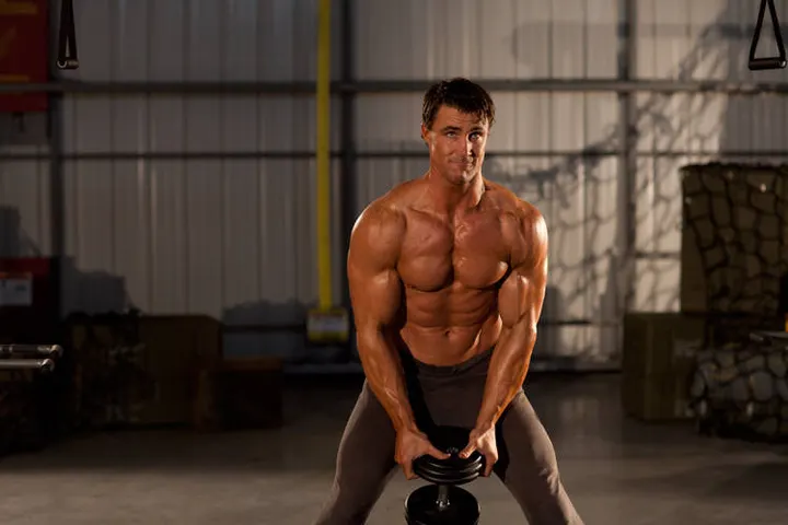 Single Dumbbell Raise — Start position