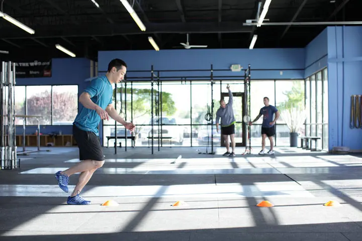 Single-Leg Hop Progression — Start position