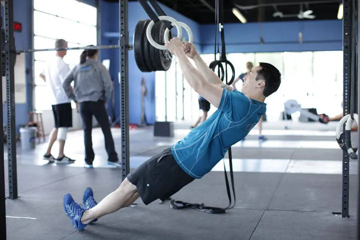 Suspended Row — Start position